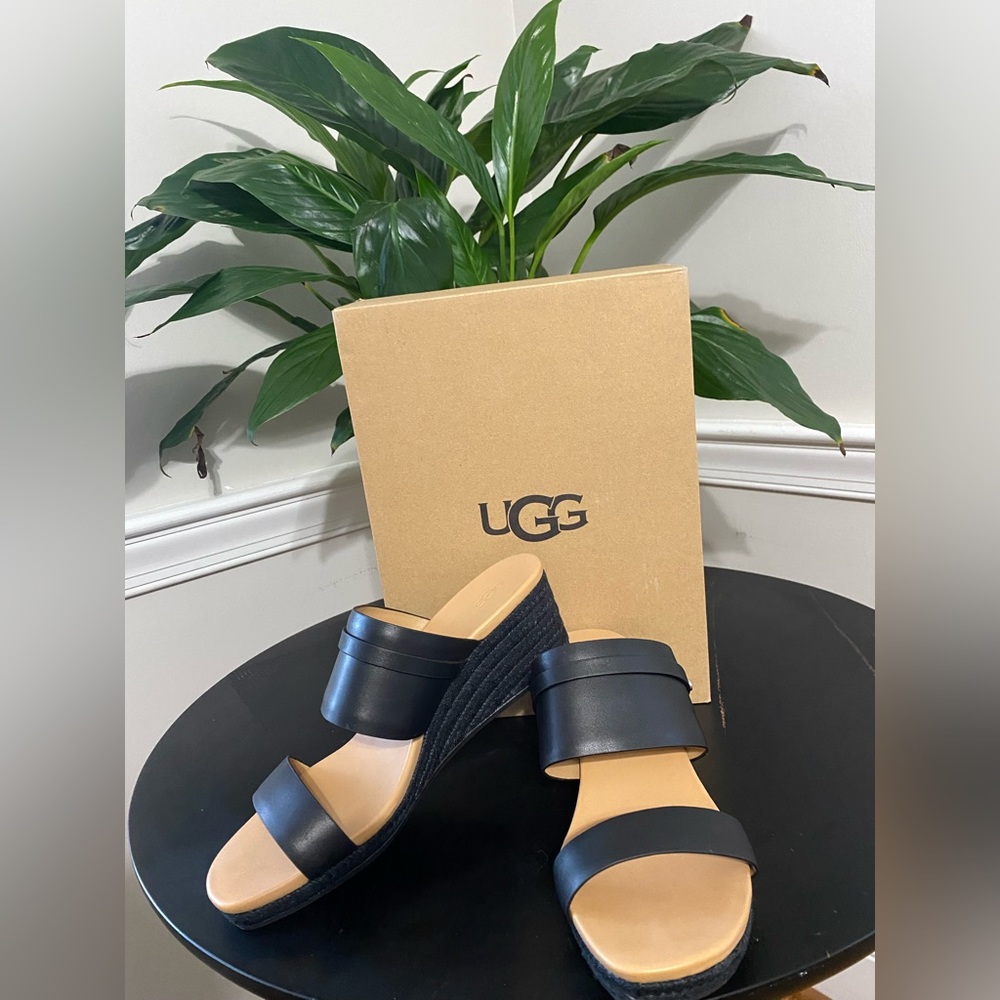New! UGG LEATHER ESPADRILLE WEDGE MULE